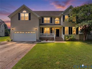 8198 Ruddock Pl, Hayes, VA 23072
