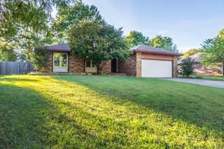 4563 S  Roanoke Ave, Springfield, MO 65810
