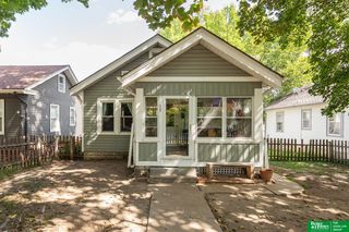 1705 S  55th St, Omaha, NE 68106