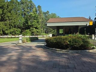 38 Eagle Chase #38C, Woodbury, NY 11797