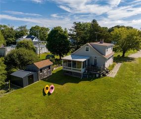 1031 Old Stafford Rd, Tiverton, RI 02878