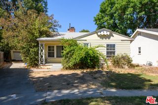 16431 Hamlin St, Van Nuys, CA 91406