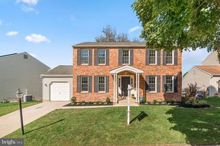 6252 Dawn Day Dr, Columbia, MD 21045
