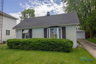 26534 Lime City Rd, Perrysburg, OH 43551