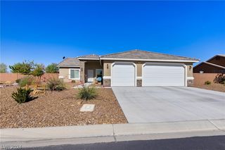 210 Spruce Ln, Pahrump, NV 89048