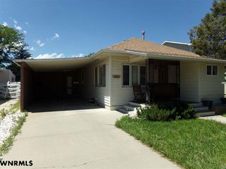 1808 11th Ave, Scottsbluff, NE 69361