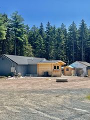 1 Main Street, Southwest Harbor, ME 04679