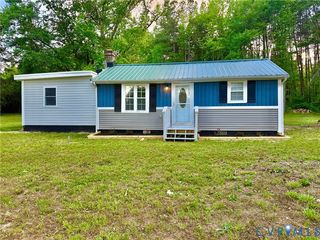 110 Locust Grv, Cartersville, VA 23027