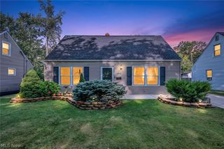 342 Inwood Blvd, Avon Lake, OH 44012
