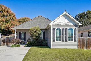 551 Honore Dr, Jefferson, LA 70121
