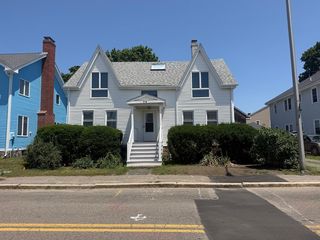 74 Puritan Rd, Swampscott, MA 01907