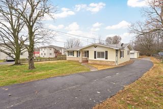 3017 N National Avenue, Springfield, MO 65803