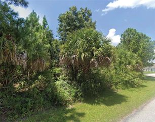 Lacoco St #14, North Pt, FL 34291