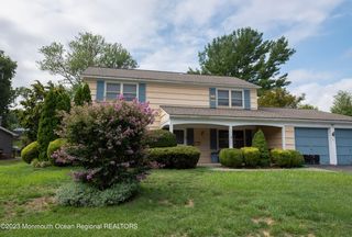 132 Fordham Drive, Aberdeen, NJ 07747