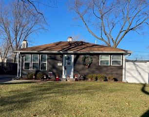 3508 Thrush Ln, Rolling Meadows, IL 60008