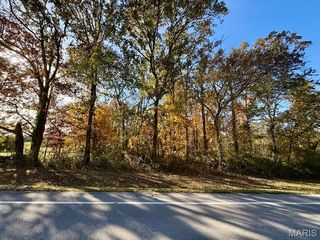 Lilly Ave, Houston, MO 65483