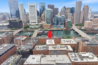 15 Sleeper St #202, Boston, MA 02210