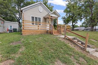 1120 Pottawatomie St, Leavenworth, KS 66048