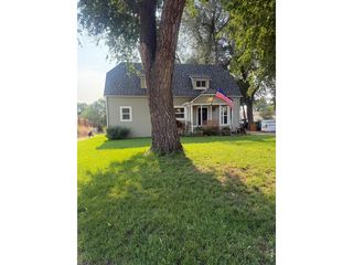 302 Ash Ct, Evans, CO 80620