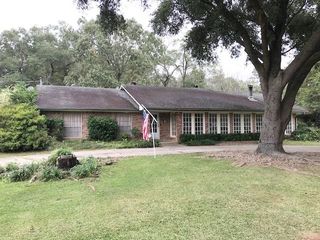 251 County Road 3765, Center, TX 75935