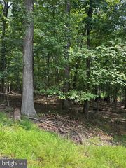 1832 Ridge Rd, Haymarket, VA 20169