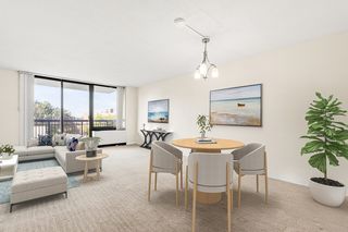 50 Longwood Ave #611, Brookline, MA 02446