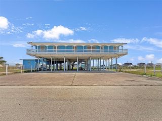 1152 Van Sant, Gilchrist, TX 77617