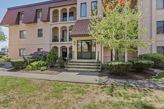 685 Oak St #62, Brockton, MA 02301