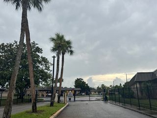 4411 Sunstate Dr, New Port Richey, FL 34652