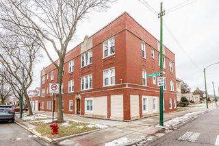 5148 N Monitor Ave #202, Chicago, IL 60630