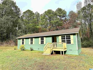 205 Persimmon Ln, Talladega, AL 35160