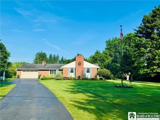 1609 Forest Ave, Jamestown, NY 14701