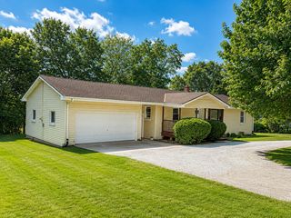 1846 N  2753rd Rd, Ottawa, IL 61350