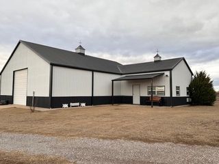 1816 S  Railroad St, Marlow, OK 73055
