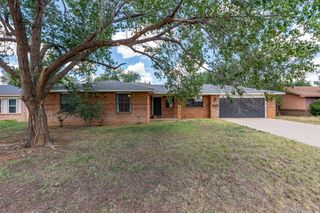 3752 Glenfield Dr, Clovis, NM 88101