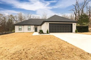 135 Corbin Cir, Cabot, AR 72023