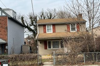 961 E  Orange St, Lancaster, PA 17602