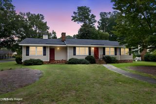 1101 S  Walnut Dr, Smithfield, NC 27577