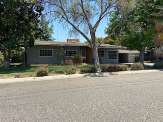1434 W  Feemster Ave, Visalia, CA 93277