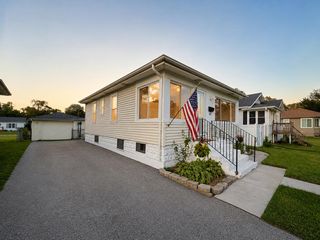 3002 W  Ridge Rd, Hobart, IN 46342