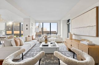 1 Avery St #19C, Boston, MA 02111