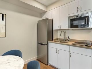 555 W  Middlefield Rd #2B-2Ba-1048Sqft, Mountain View, CA 94043