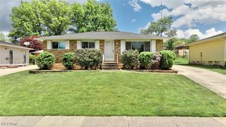6895 Lalemant Dr, Parma, OH 44129