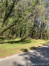 12 Heron Ct, Locust Hill, VA 23092