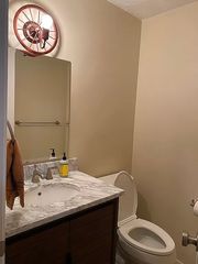 15 Pebble Pl, Malden, MA 02148
