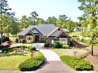 129 Saint Mellions Drive, Southern Pines, NC 28387