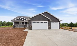 W7097 Jaclyn Ln, Greenville, WI 54942