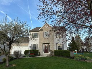 12916 Pacer Dr NW, Pickerington, OH 43147
