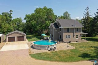 25293 479th Ave, Garretson, SD 57030