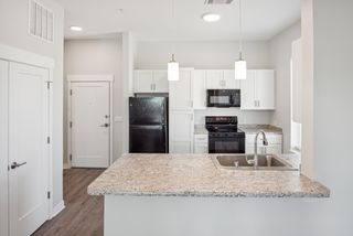 419 Donald Driver Way #1-121, Green Bay, WI 54303